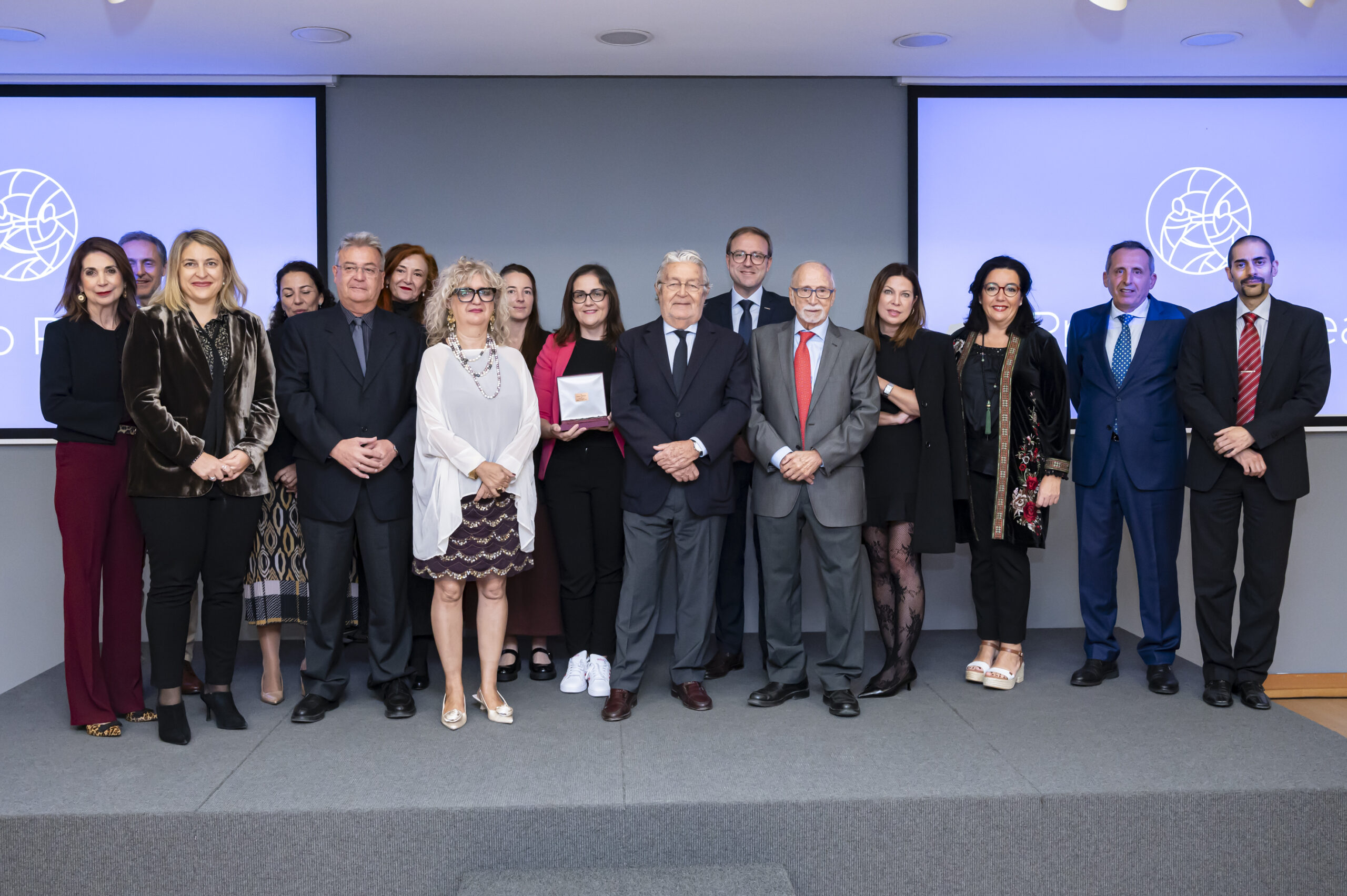 L’Associació Espanyola de Monts de Pietat premia a l’entitat valenciana Fevadis per la seua labor d’inclusió social