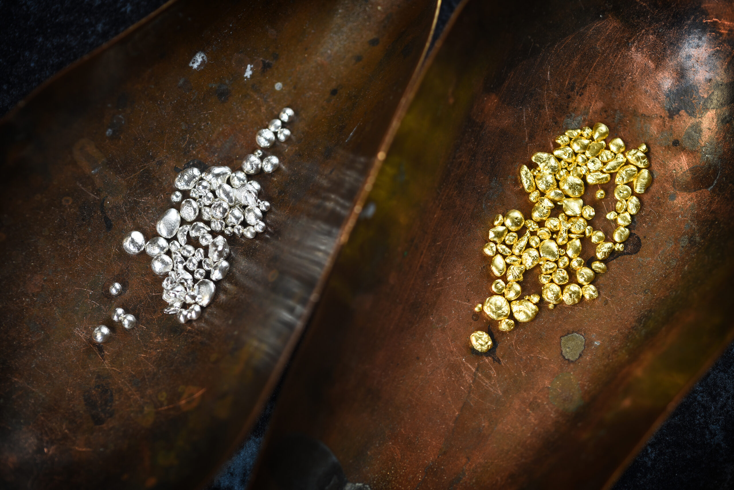 Què és més car, l’or o el platí? Factors que influïxen en el seu preu